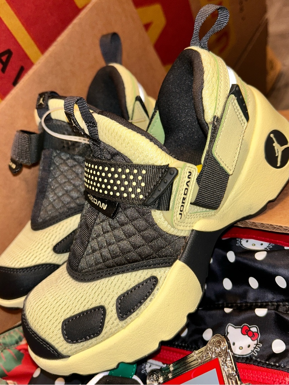 Jordan Trunner LX LUMINOUS GREEN & ANTHRACITE